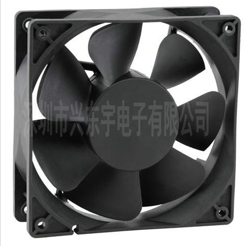 【雙滾珠交流風(fēng)扇】細(xì)心清理，專心制造！